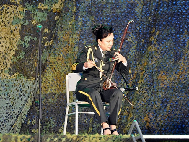 中俄文工团美丽女兵们助阵上合军演6