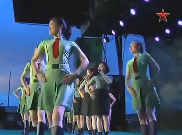 解放军文工团现代舞表演2