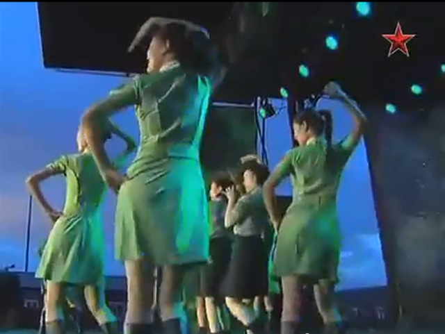 解放军文工团现代舞表演3