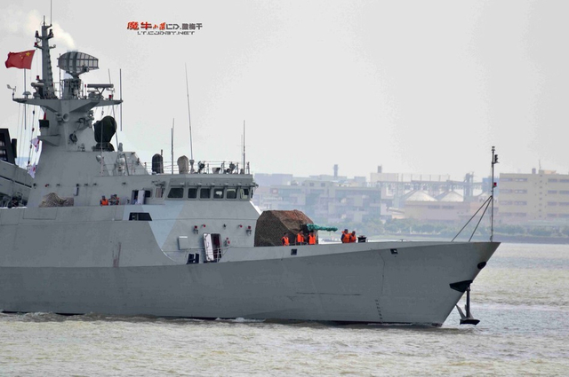 反潜版056型护卫舰出海测试画面