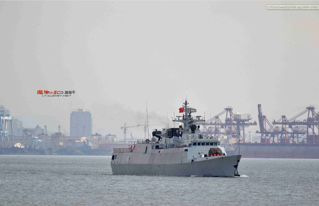 反潜版056型护卫舰出海测试画面