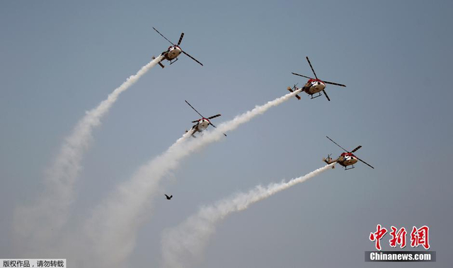 印度阅兵庆祝空军建军节 主力战机均为进口货