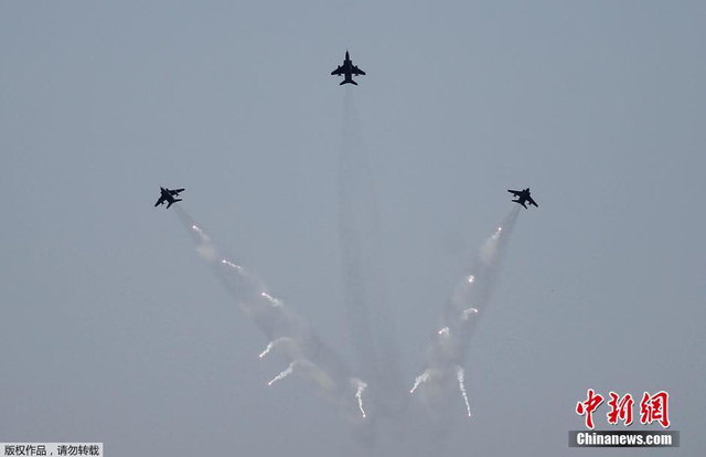 印度阅兵庆祝空军建军节 主力战机均为进口货