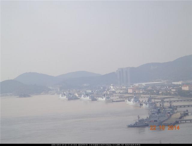 东海舰队4艘神盾舰齐聚