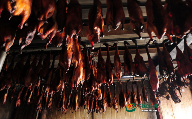 我军海拔最高兵站出奇迹