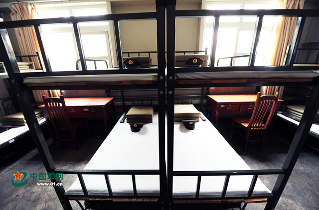 官兵整洁的内务（记者李爱明摄）