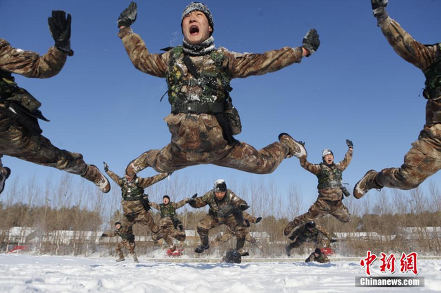 雪地前扑训练