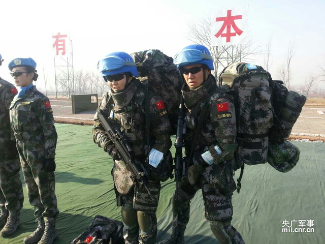 解放军维和步兵营火力配备齐 轻重远近全都有