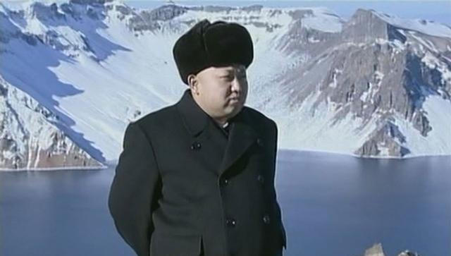 金正恩登上长白山天池