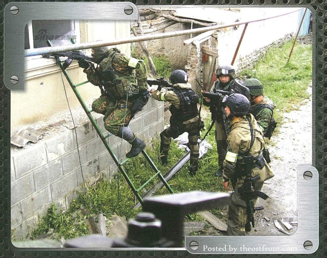 俄军曝光精锐“阿尔法”特种部队年度猛照 