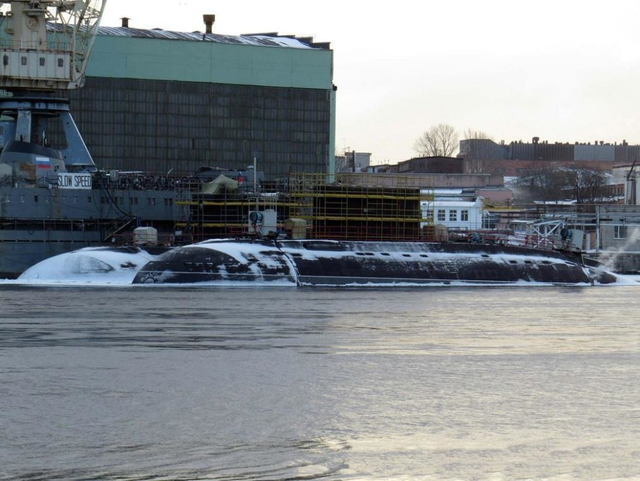 越南第五艘基洛潜艇下水