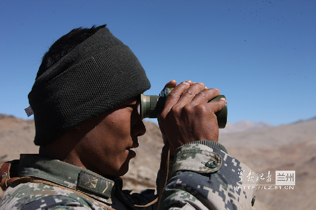 林俊达在无人区执勤