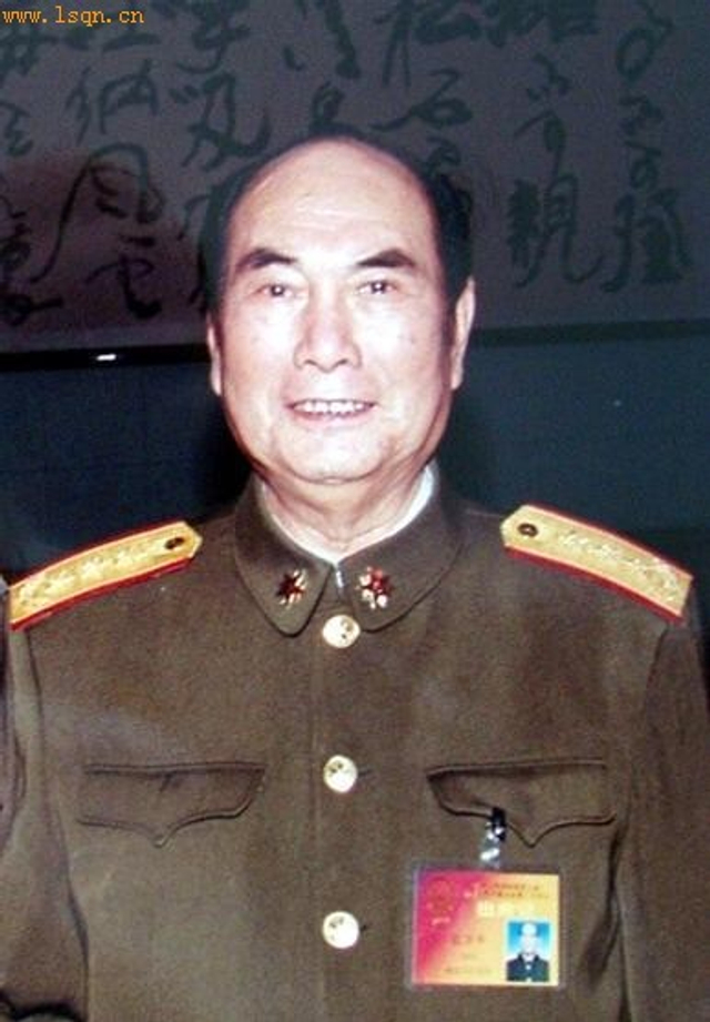 原军委副主席张万年逝世 曾指挥对越自卫反击战