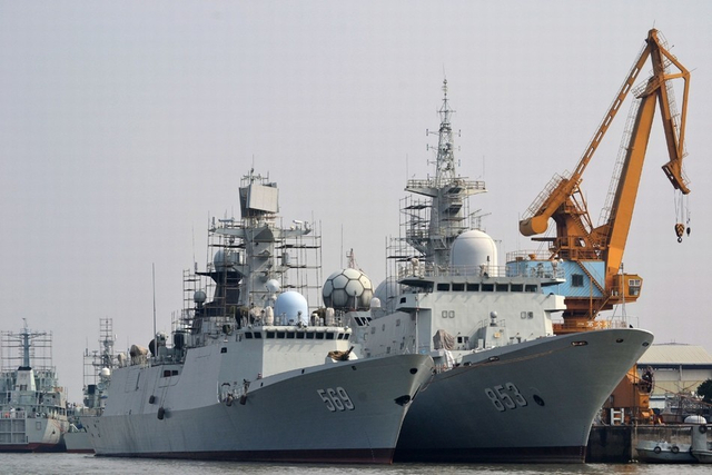 新型国产电子侦察船造好刷号