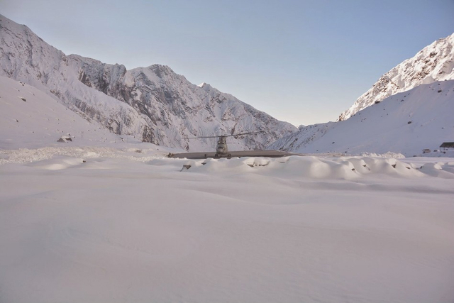 印度军队米26重型直升机在中国藏南附近降落6