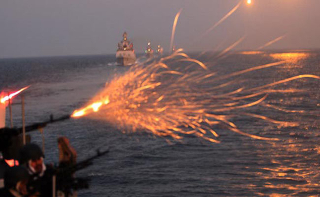 印度航母部队加紧练米格29K起降作战