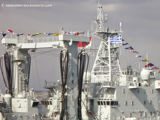 890补给舰停靠希腊港