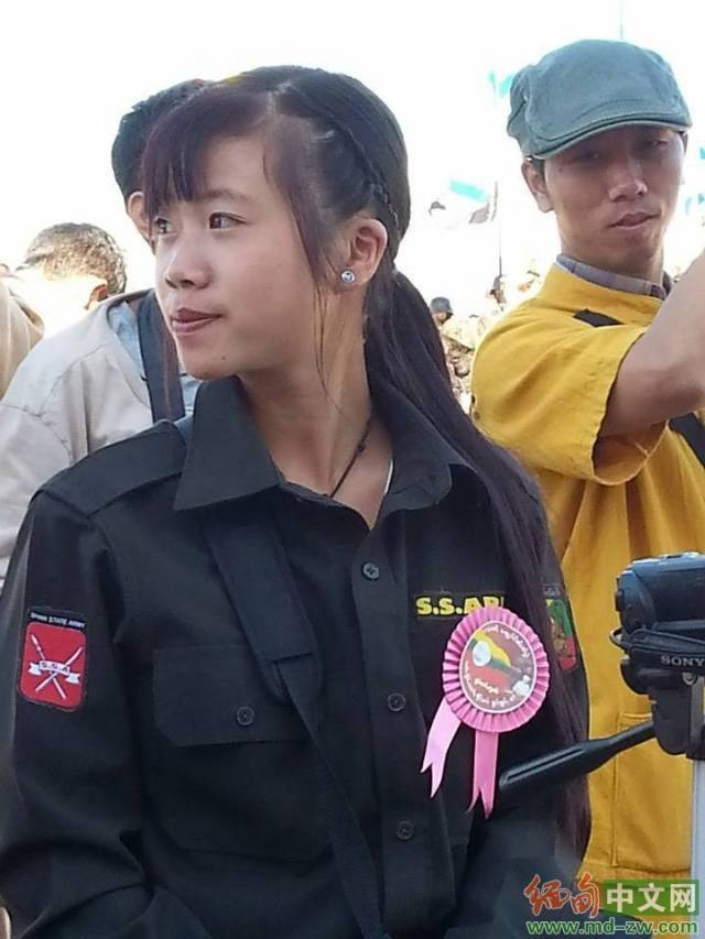 缅甸女民兵很甜很纯洁