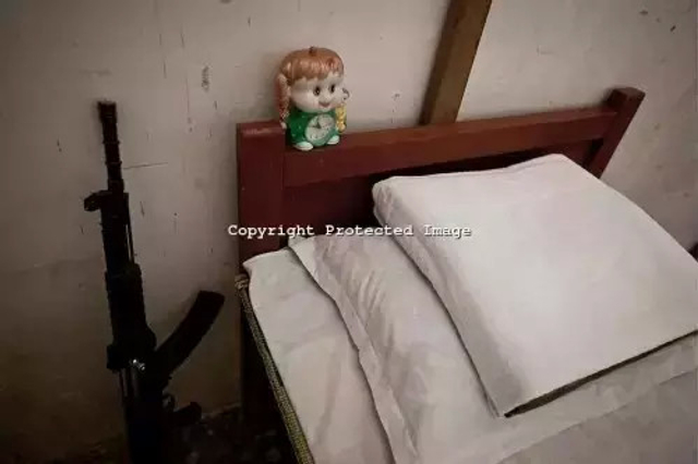 缅甸女民兵很甜很纯洁