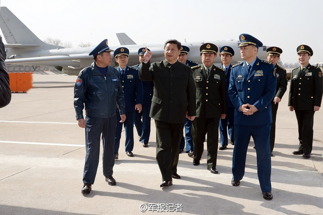 习近平视察驻西安部队