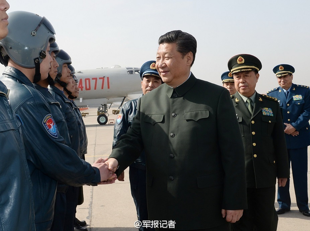 习近平视察驻西安部队