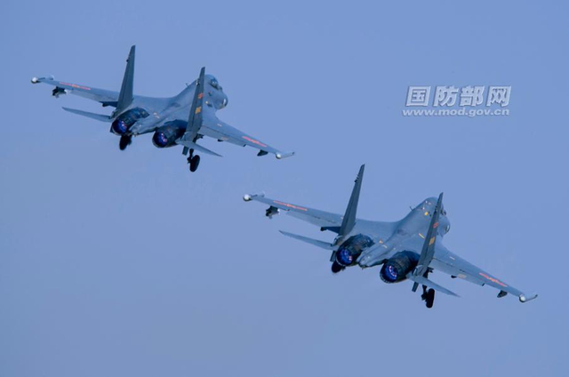 南空苏-30MKK战机部队开训