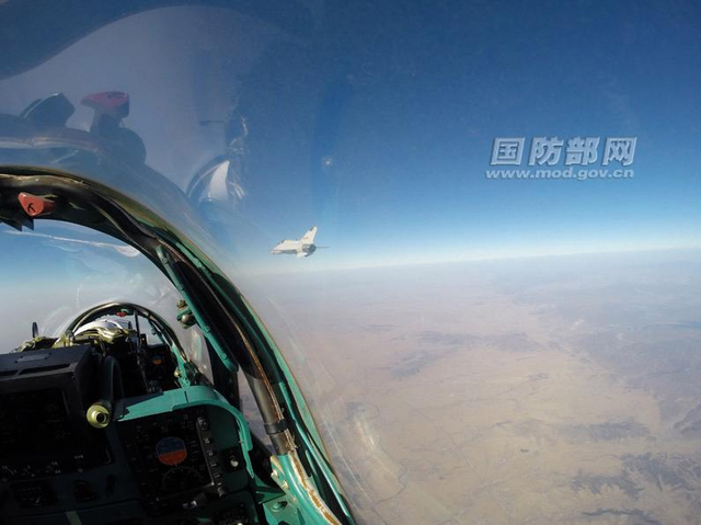 山鹰高教机训练