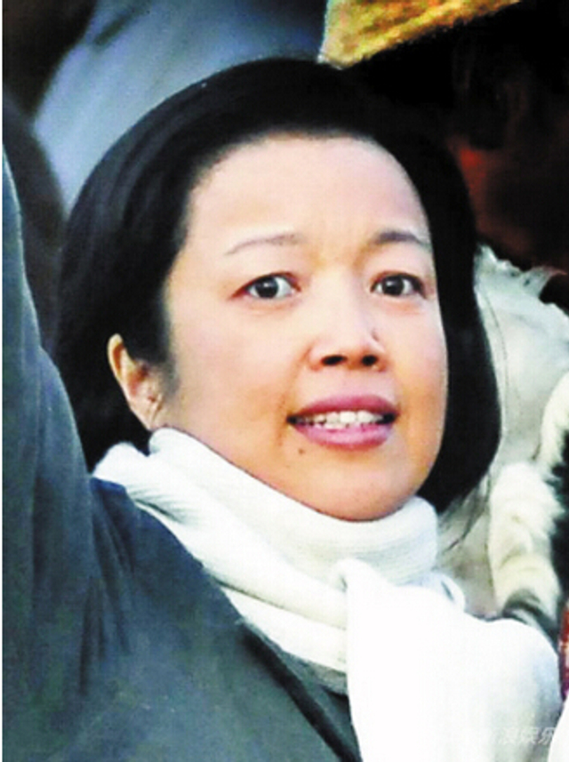 黄薇饰演女红军：邓颖超