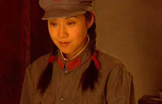 闫妮饰演女红军：康克清