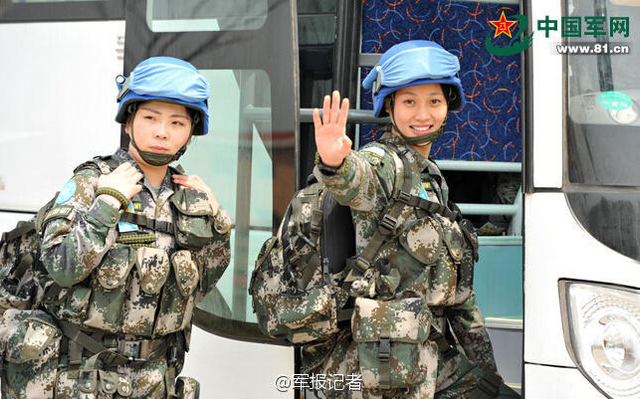 解放军维和步兵营女兵朝气蓬勃