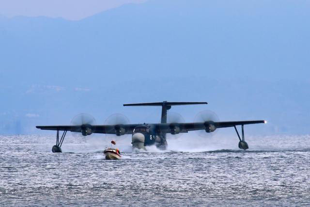 日最新水上飛機栽進大海