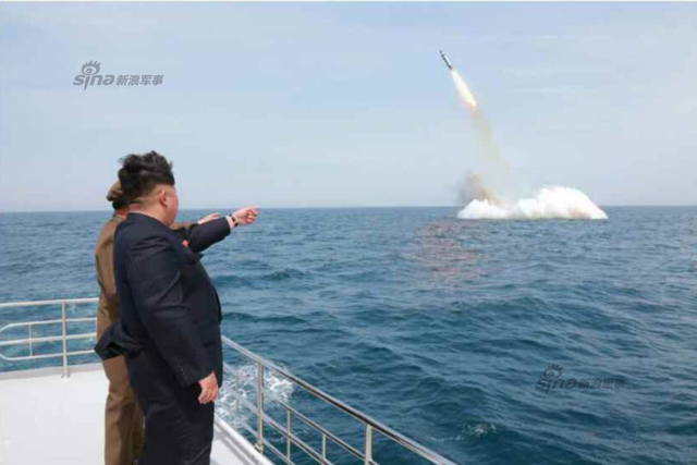 朝鲜试射潜射弹道导弹