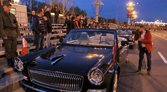 中国红旗牌检阅车在白俄罗斯亮相