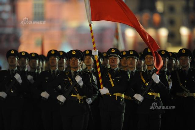 官曝解放军红场彩排大图