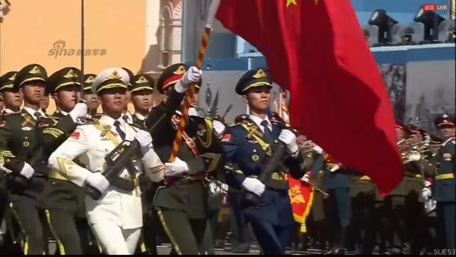 俄罗斯举行盛大阅兵式