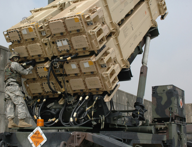 美国军队装备的PAC-3防空反导导弹系统