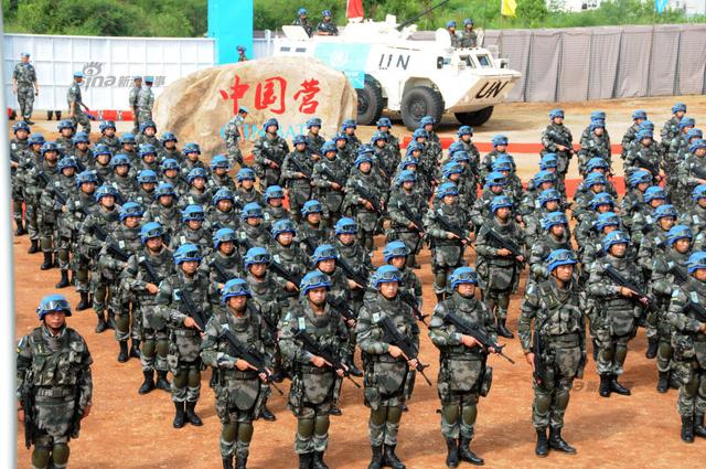 我武装维和兵南苏丹受阅