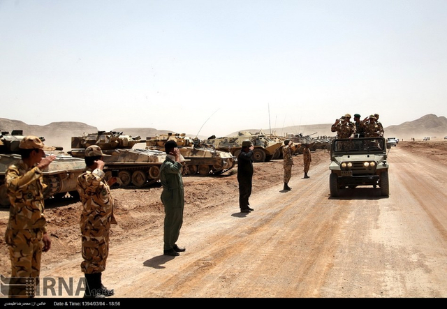 伊朗革命卫队大军演