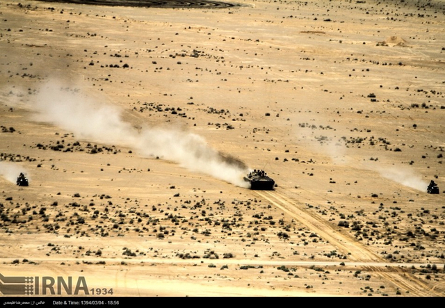 伊朗革命卫队大军演