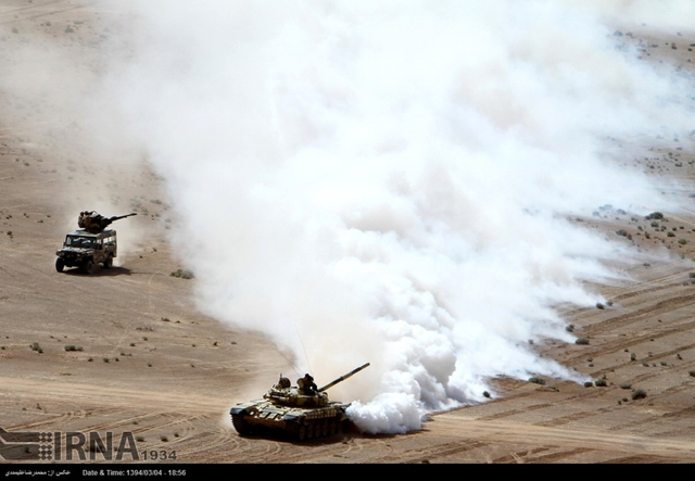 伊朗革命卫队大军演