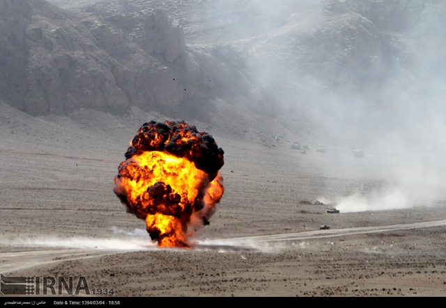 伊朗革命卫队大军演