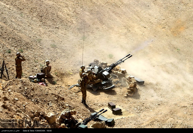 伊朗革命卫队大军演