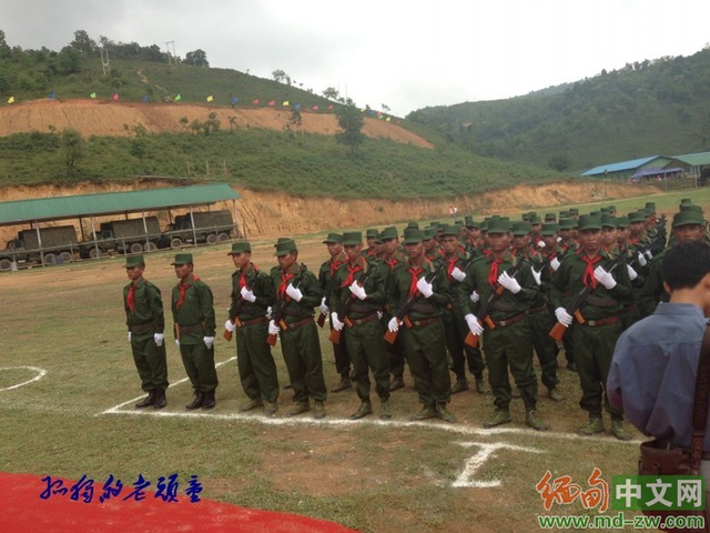 缅甸佤邦军组织阅兵式 大批制式武器让人眼熟