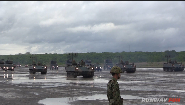 73式履带式装甲输送车