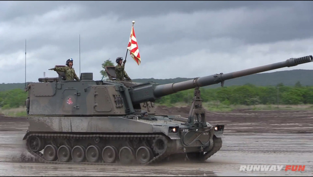 99式155毫米自行榴弹炮群2