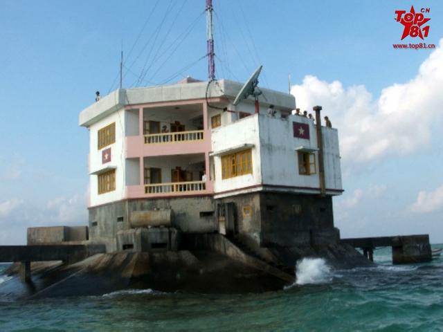越南海军非法在南海填岛