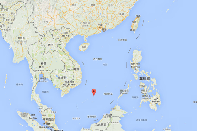 越南在非法侵占中国岛礁上扩建跑道