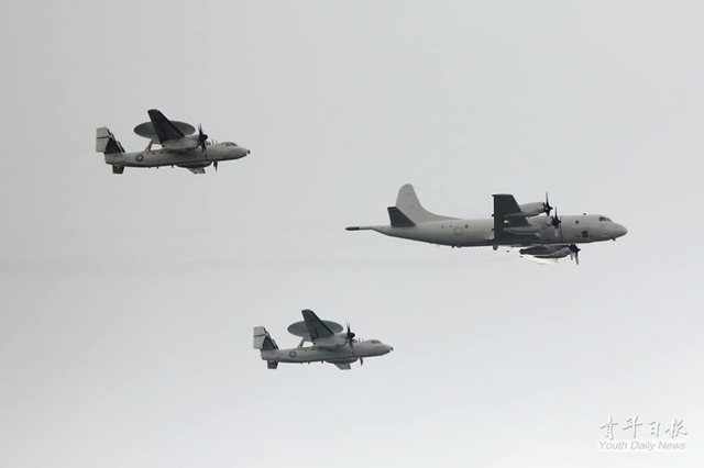 P-3K与E-2K鹰眼2000预警机