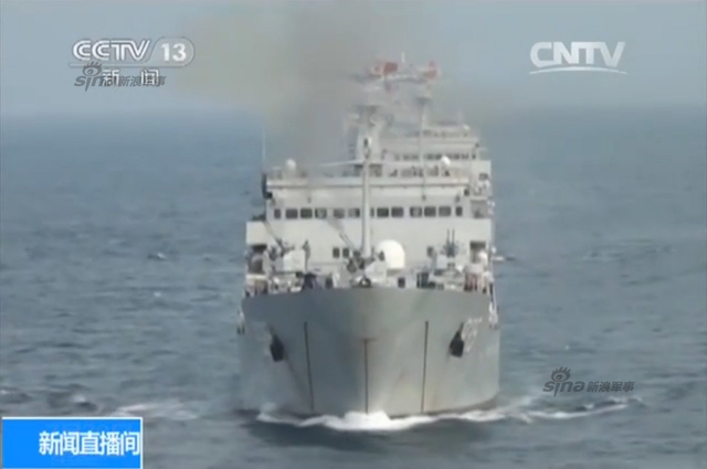 073III级登陆舰防空火炮对空攻击