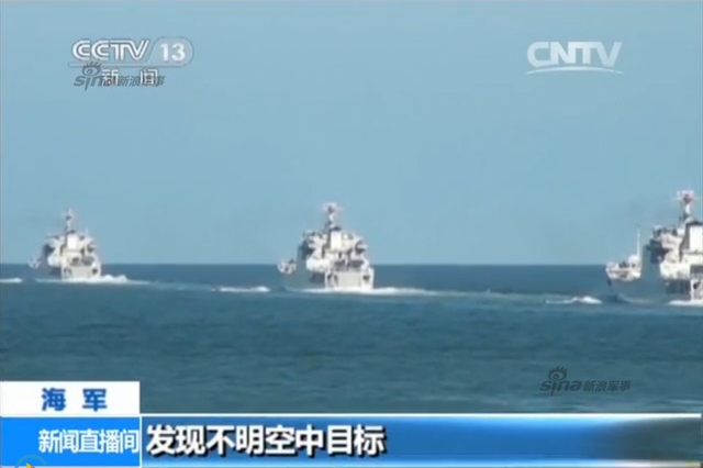 海军登陆舰编队纵队海上航行